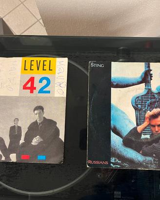 4 Disci stereo 8 e 45 giri