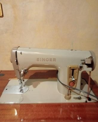 antica macchina da cucire Singer 