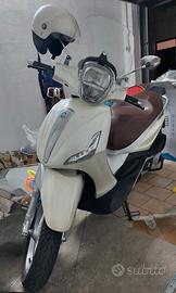 Piaggio Beverly 300 i.e. S