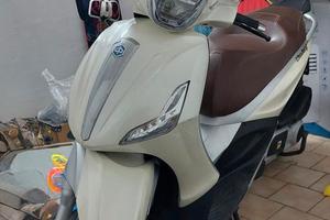 Piaggio Beverly 300 i.e. S