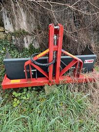 Pala posteriore ribaltabile per trattore agricolo