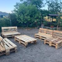 Divano divanetto tavolo bancale pancale pallet