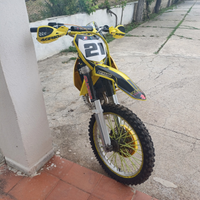 Suzuki rm 125