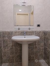 Lavello bagno, colonnina e miscelatore