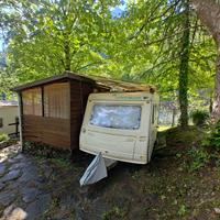 Roulotte e preingresso in legno