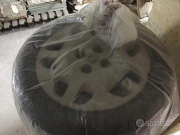 Cerchi in ferro con coppe fiat 14