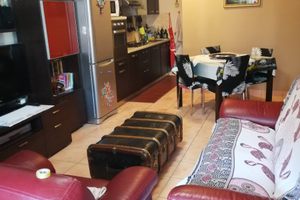 Trilocale indipendente, giardino garage e cantiina