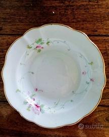 Piattino in porcellana Limoges,Francia. Colore bia