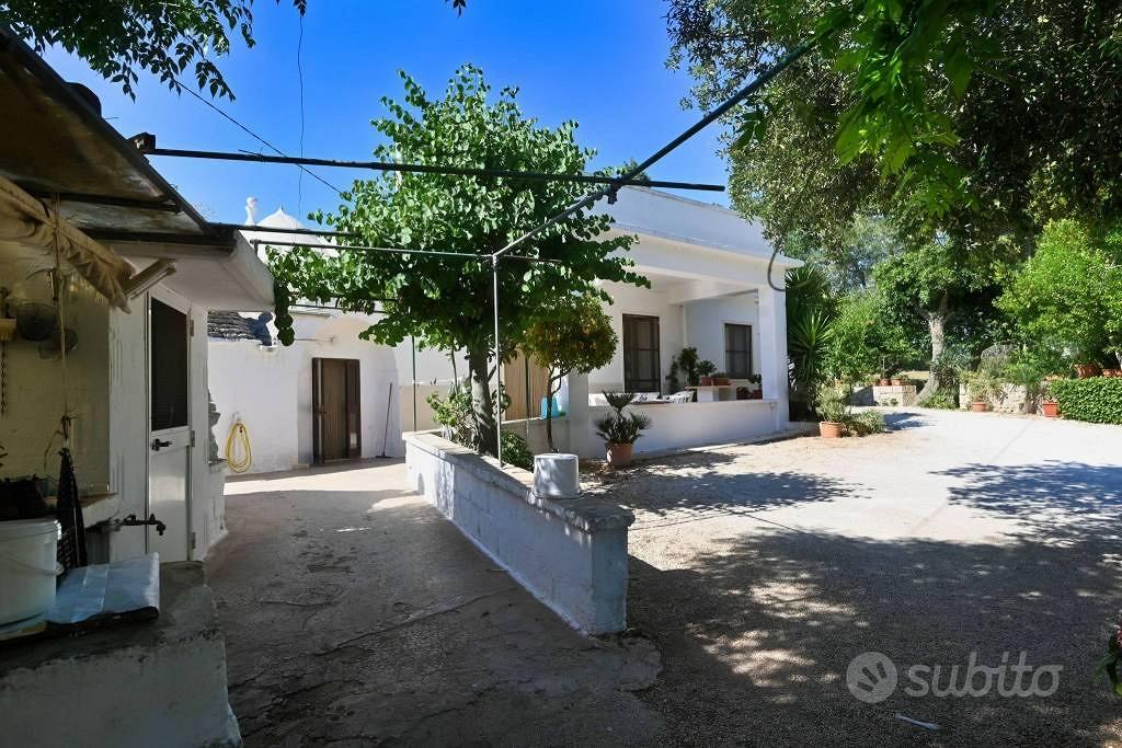 Rustico / Casale di 283 m² con più di 5 locali a A - Vista 3