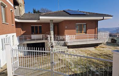 CASA RISTRUTTURATA CON TERRAZZO PANORAMICO - GOVON