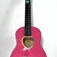 chitarra rosa per bambina con custodia tracolla