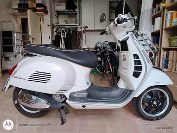 Vespa GTS Super 300