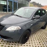 Lancia Ypsilon 0.9 TwinAir 85 CV 5 porte Metano Ec