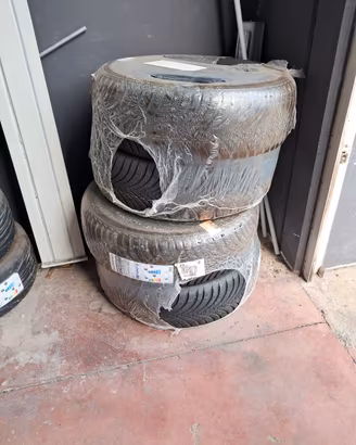 pneumatici nuovi 205 55 r17