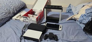 Nintendo Switch Oled con accessori