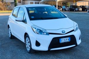 Toyota Yaris 1.5 Hybrid 5 porte Lounge