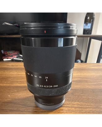 Sony Zoom  24-240 Oss f3.5-6.3