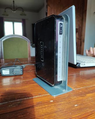 Modem Netgear DGN2200