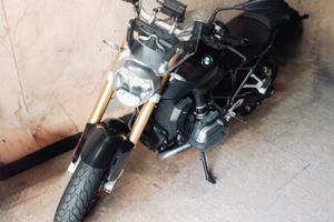 BMW R1200R