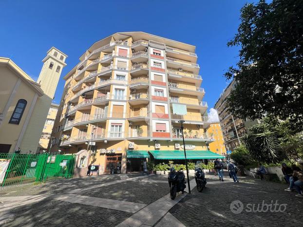 5 LOCALI A NAPOLI