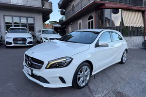 MERCEDES-BENZ A 180 d Premium