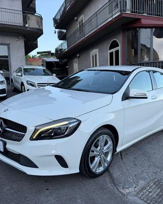 MERCEDES-BENZ A 180 d Premium