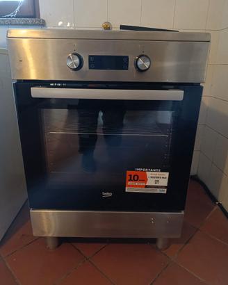 Piano cottura induzione/forno Beko nuovo