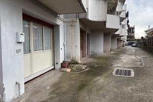 Grazioso deposito-garage-box