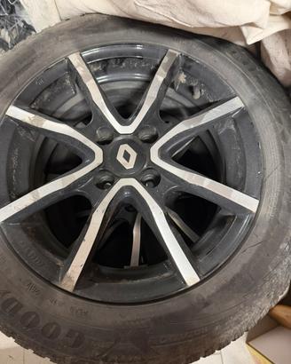 GOMME INVERNALI CON CERCHI IN LEGA