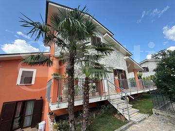 Villa bifamiliare Contigliano