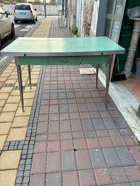 tavolo in formica anni 60 vintage design moderna