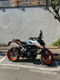 KTM DUKE 125 2023