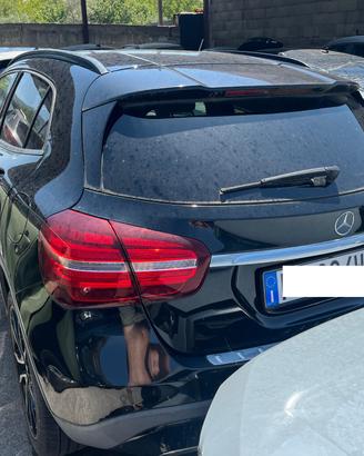 Mercedes-benz GLA 200 d Automatic Premium