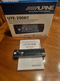 Frontalino Radio Alpine UTE-200BT