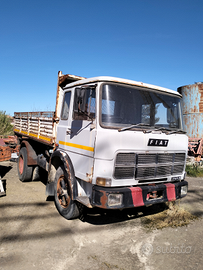 Camion fiat 650 N2 per pezzi di ricambio