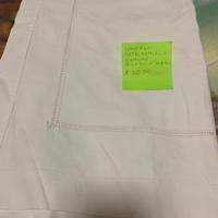 Lenzuola ricamate a Mano