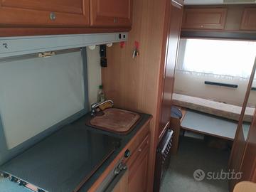 Camper brig 677