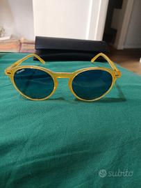 occhiali da sole gialli