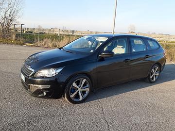 Peugeot 308 Blue HDI EAT 6