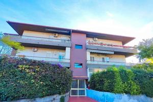 3 vani con giardino Baia Verde