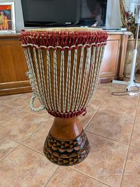 Tamburo Djembe' africano artigianale  in legno