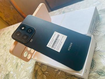 honor 200 smart  256 gb. con scatola e accessori. 