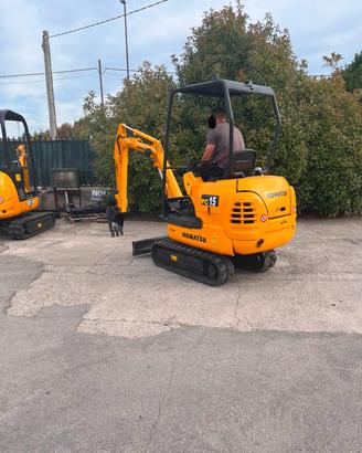 E299-ESCAVATORE KOMATSU PC15