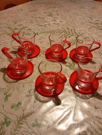 6 bicchierini più piattini