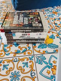 6 giochi PS3 più un DVD di spider man 