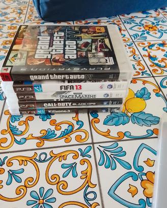 6 giochi PS3 più un DVD di spider man 