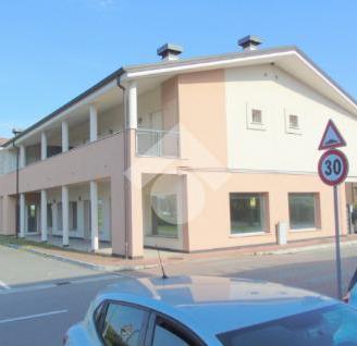 NEGOZIO A BORGOSATOLLO