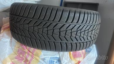 Gomme da neve Hankook 225/40R19