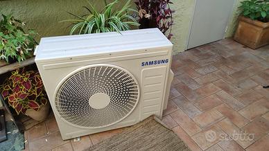Condizionatore e unità esterna Samsung