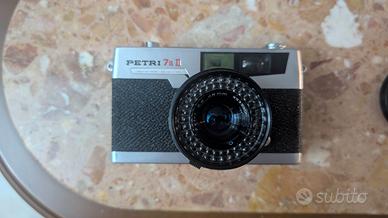 macchina fotografica Vintage PETRI 7S II